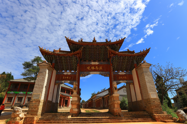 一个人去云南旅行,是怎样的体验富源县好玩的旅游路线?