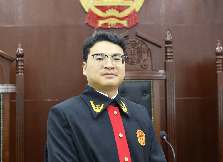 李治平,男,汉族,云南师宗人,1984年4月出生,中共党员,2009年2月参加