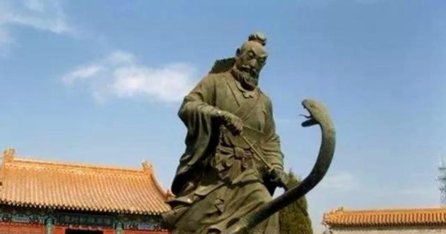 丁兴来:在湖北深山"称帝",养了55个嫔妃,最小的只有十几岁|道德金门