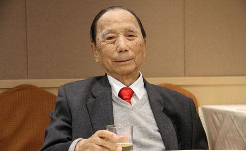 "世界毛纺大王"曹光彪,捐赠全部财产给清华大学,曾