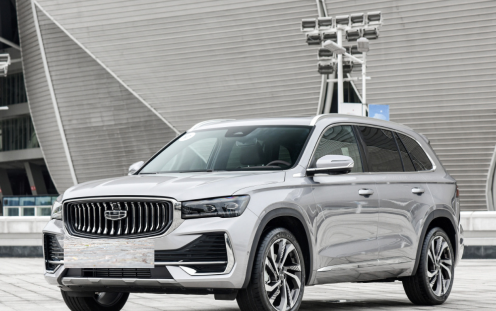 没白等吉利星越L终于来了，比预售价便宜1.1万，被疯抢的节奏