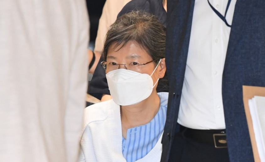 朴槿惠获特赦将于12月31日出狱：不用回监狱直接从医院获释汉沽洗澡