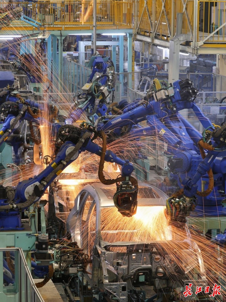 信心满干劲足，武汉企业“加速跑”，投资、消费、进出口起飞