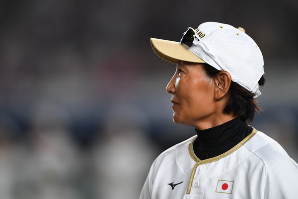日本队主帅引关注:曾是中国队队长,后入日籍|任彦丽|东京奥运|垒球
