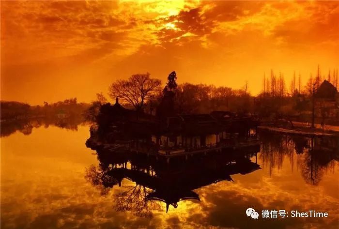 苏轼写重庆的诗词_苏轼写雨的诗词_苏轼在黄州写的诗词