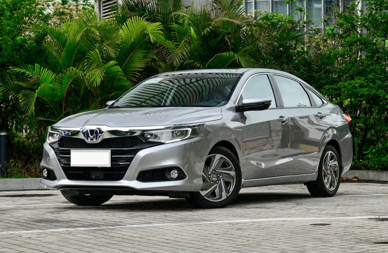 本田“迟到”的中级车！销量破88万辆，油耗4L，9.98万起