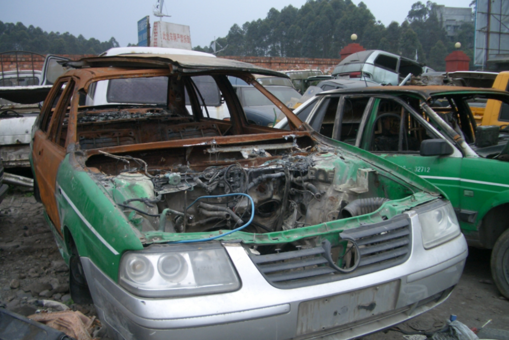 汽车报废之后，为什么车主宁愿丢掉也不去车管所注销？