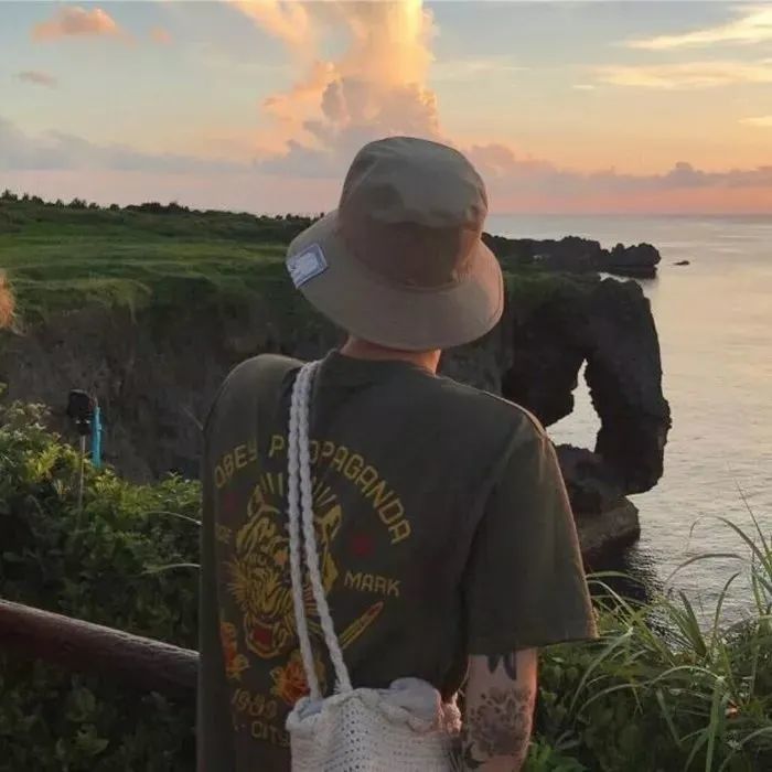 头像:微信头像男,我知道她和我一起那才有家