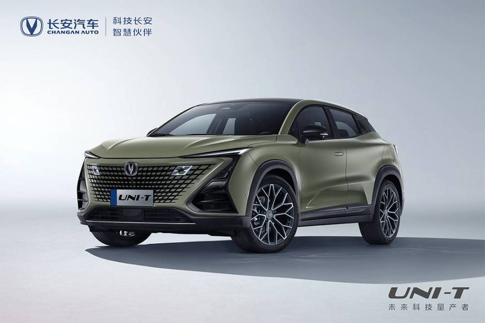 新款长安UNI-T官图发布，增新车色、轮圈，1.5T动力升级