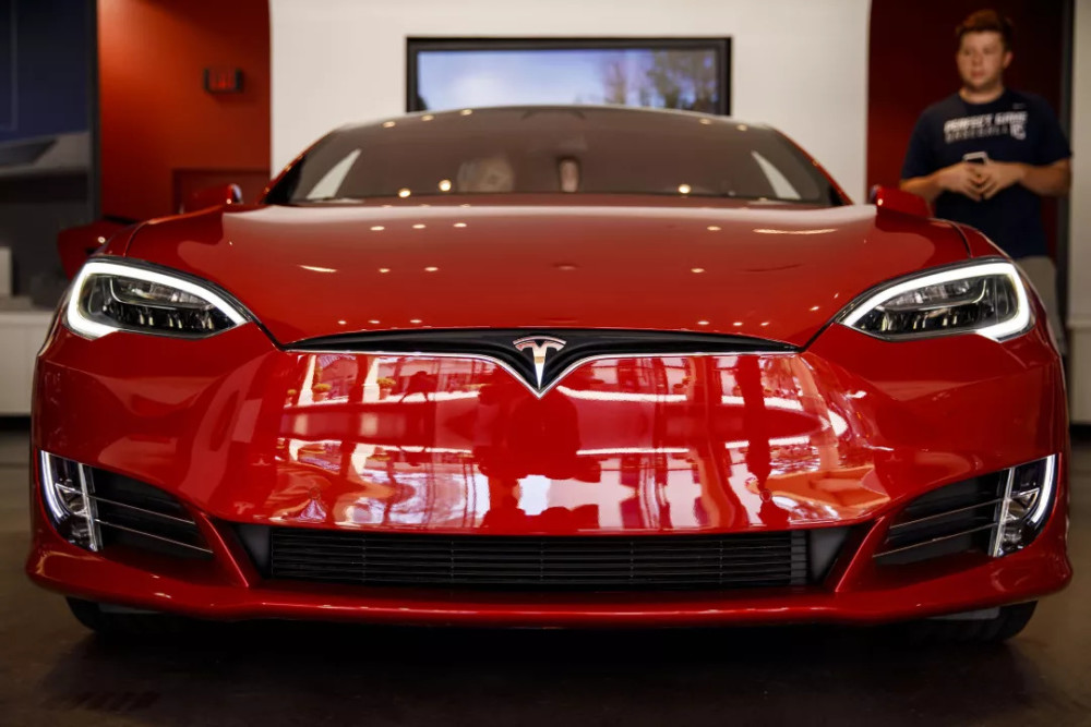 特斯拉Semi电动半挂卡车即将投产，进入最后调试阶段最终战果如何