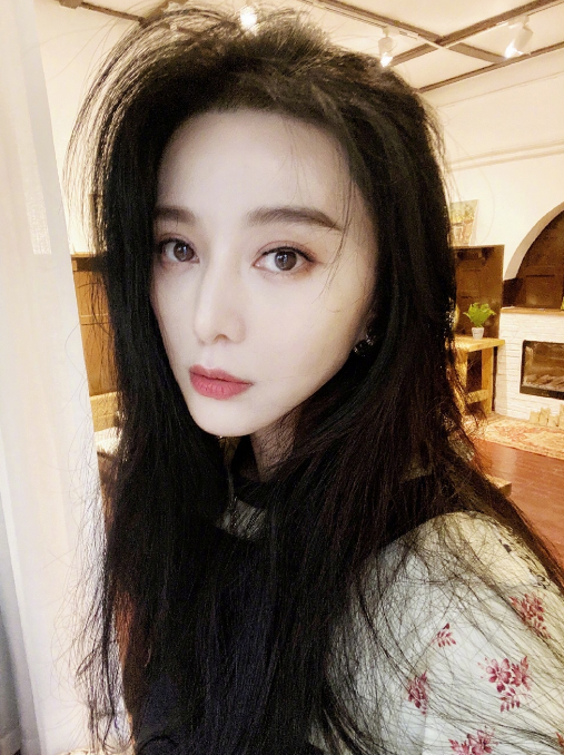 范冰冰彻夜未眠转发40条求助信息,个人为河南捐款50万