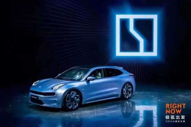 极氪“变相涨价”、“减配”惹众怒，车主退订倒戈特斯拉