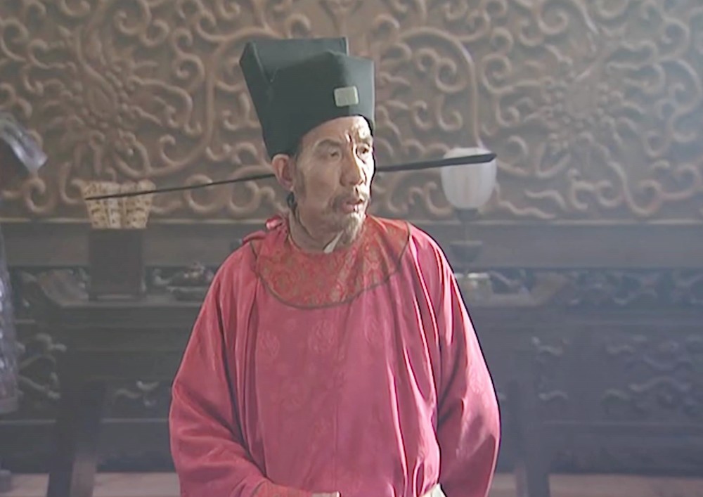 别把高俅当成中国男足的遮羞布,他踢的根本不是对抗,只是表演_腾讯新