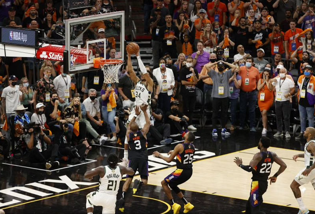 太阳队 雄鹿队战胜太阳夺得NBA赛季总冠军，太阳队功败垂成