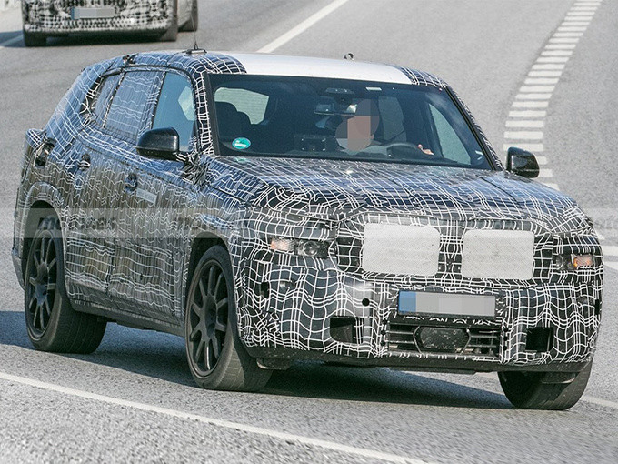 宝马全新“X7轿跑版”！搭分体式灯组，全系标配四驱，2023年上市