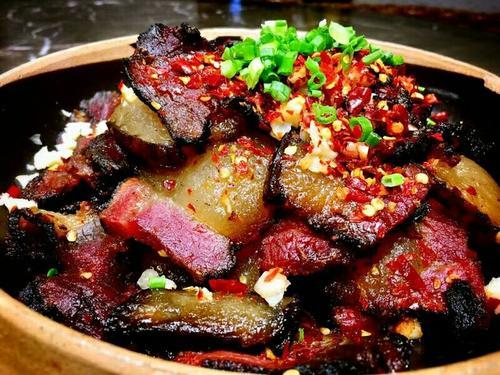 用五个字来形容湘西美食:米饭终结者!