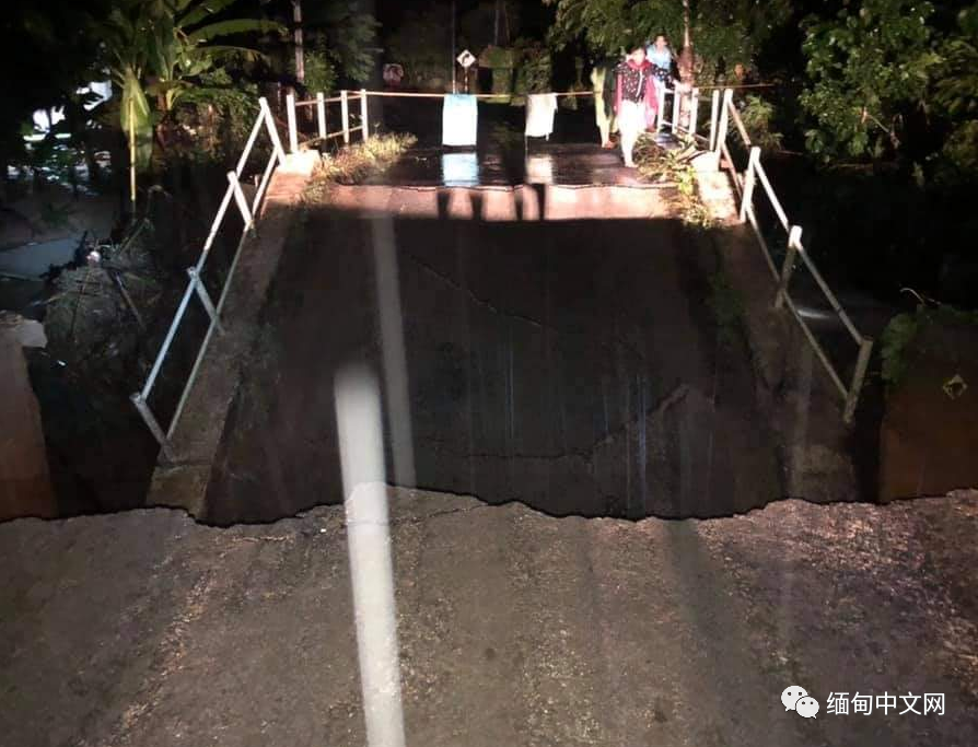 缅甸多地爆发山洪 民房 道路被淹 今晨 大其力一座桥被冲垮 全网搜