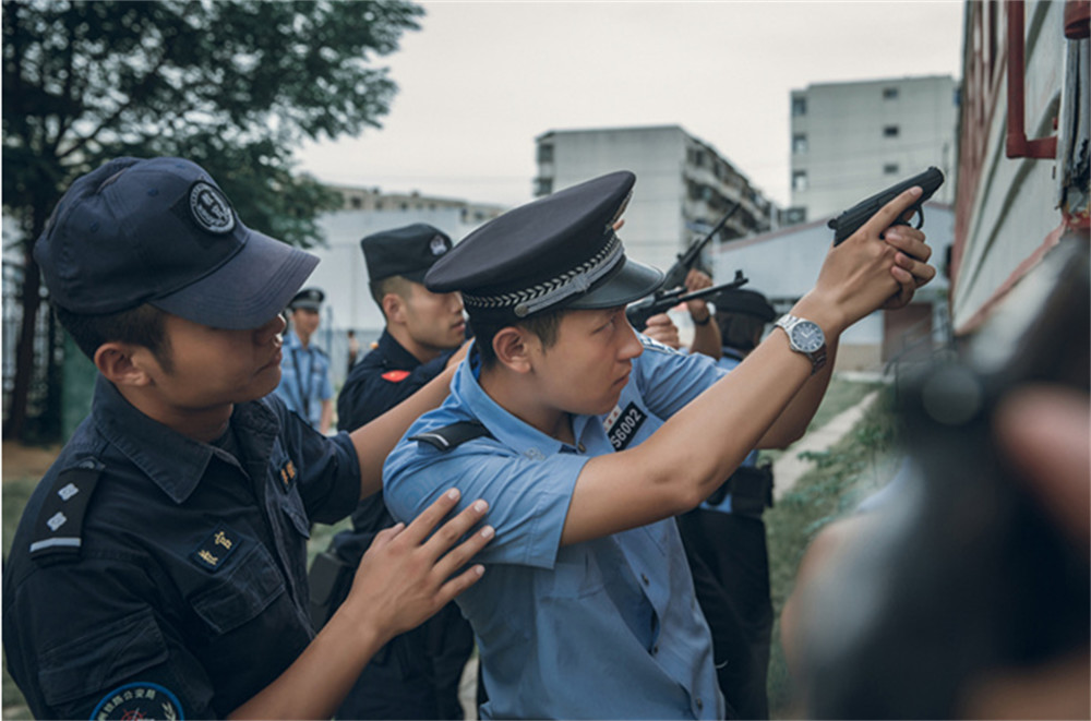 瞭解報考條件,弄清考試流程警校生在參加報名參加聯考之前,一定要了解