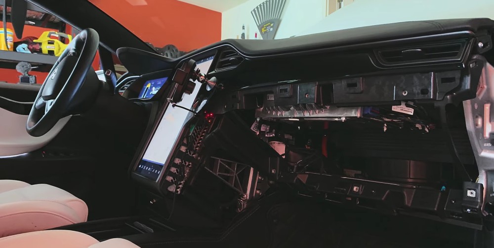 车圈｜降低使用门槛 特斯拉将FSD硬件升级价格下调至1000美元