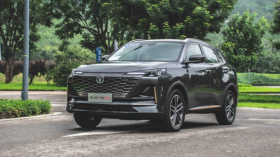 试全新长安CS55 PLUS：不聊太多科技感，聊聊高级感