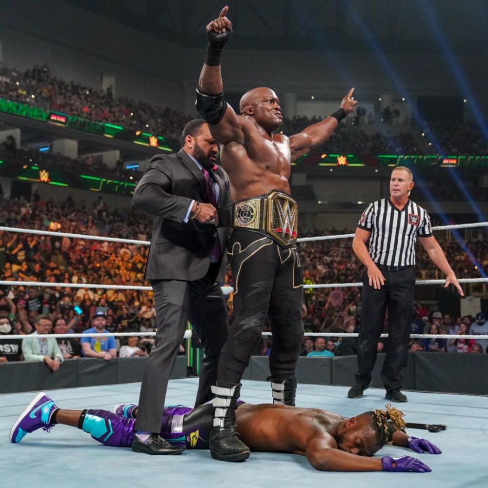 新公文包先生大e指明要挑战鲍比的wwe冠军只是用来迷惑罗曼