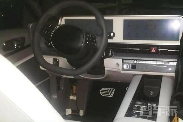 或将采用双联屏设计！现代IONIQ 6内饰最新谍照曝光