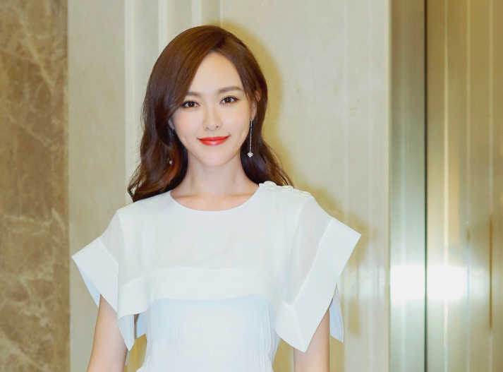 女明星真实身高排行榜_关晓彤身高(女明星身高排名)