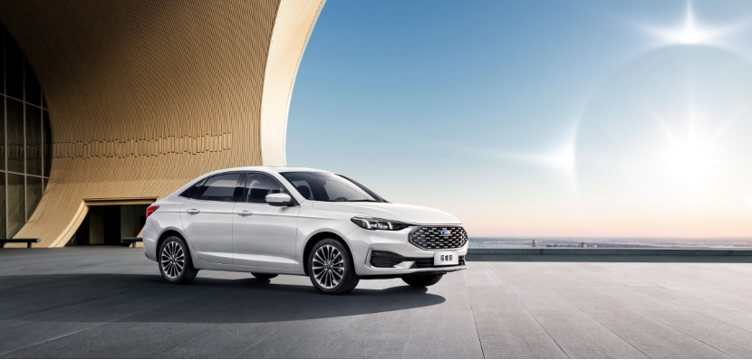 十万元级合资家轿，不配有高端智能？