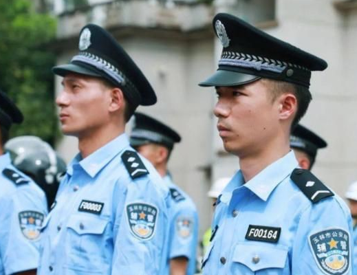 輔警與協警只有一字之差福利待遇卻相差很大學生們選擇需謹慎