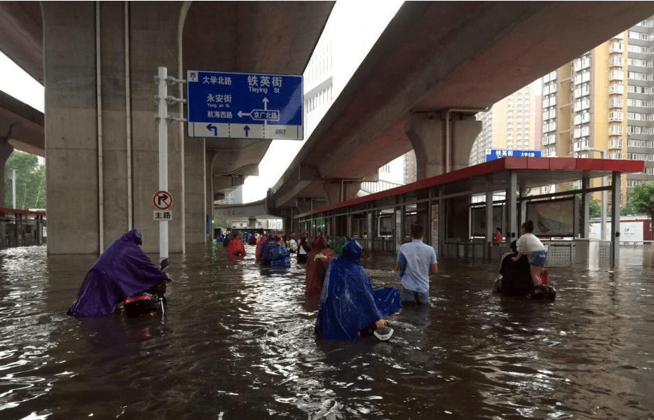 郑州暴雨团结图片图片