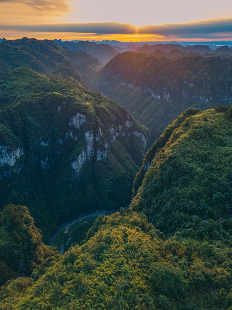 打探藏在湘西大山里的人文奇迹矮寨不容错过