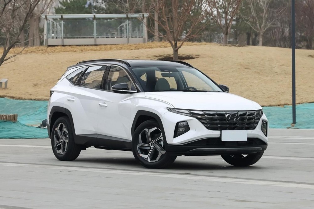 开习惯了本田CR-V，再换上第五代途胜L，开完后差距一目了然