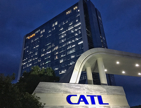 电池装机量被LG反超 宁德时代凭何支持12000亿市值？