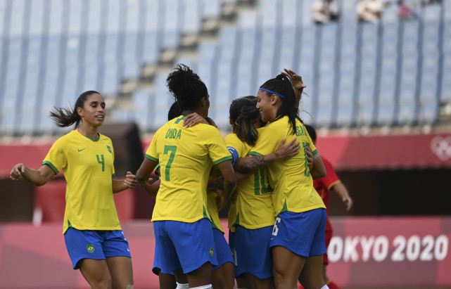 东京奥运会足球女足小组赛中国不敌巴西
