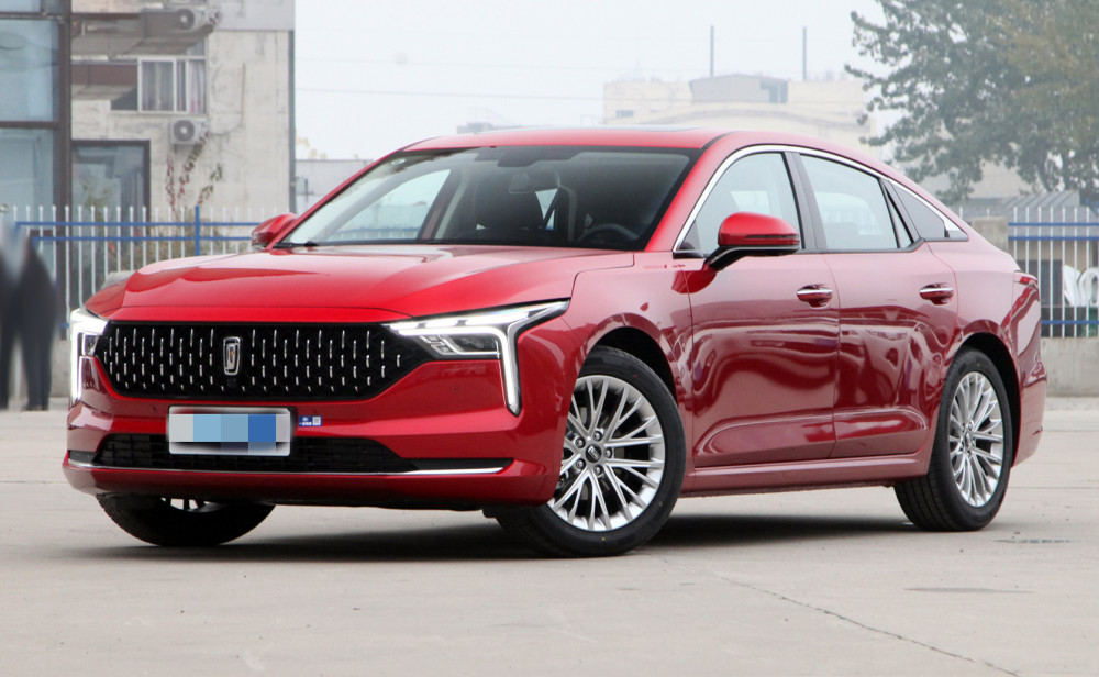 放弃了大众朗逸，入手了奔腾B70，老司机：对比之后才知道差距