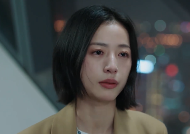 周雨彤醉酒戏真喝了!拍戏前压力大,为找感觉真喝酒