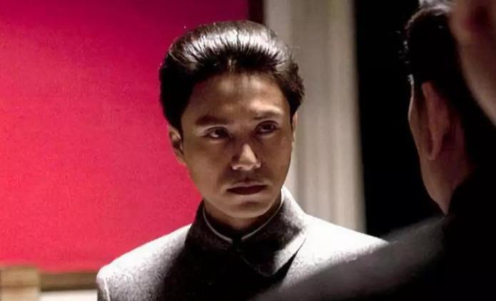 大决战金圆券乱局社会糜烂和财政崩溃程度远比电视中要严重