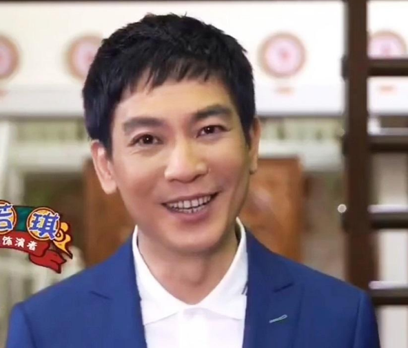 外来媳妇本地郎中的康祈祖扮演者徐若琪康家最孤独的男人
