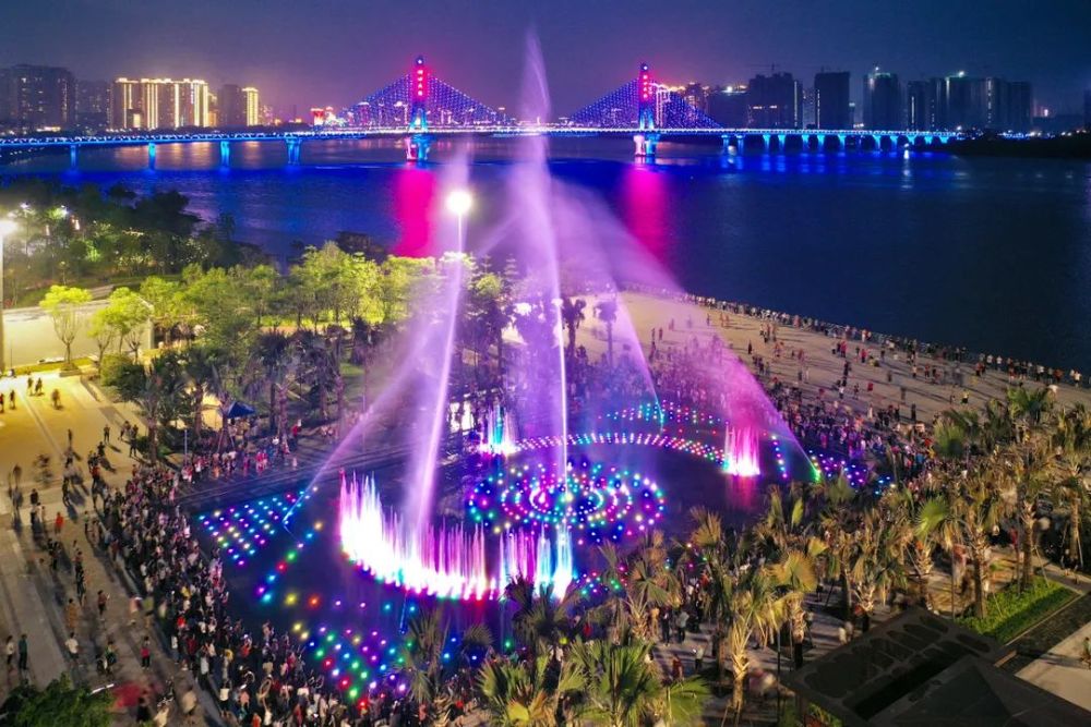 通知即日起清远南岸公园音乐喷泉暂停播放