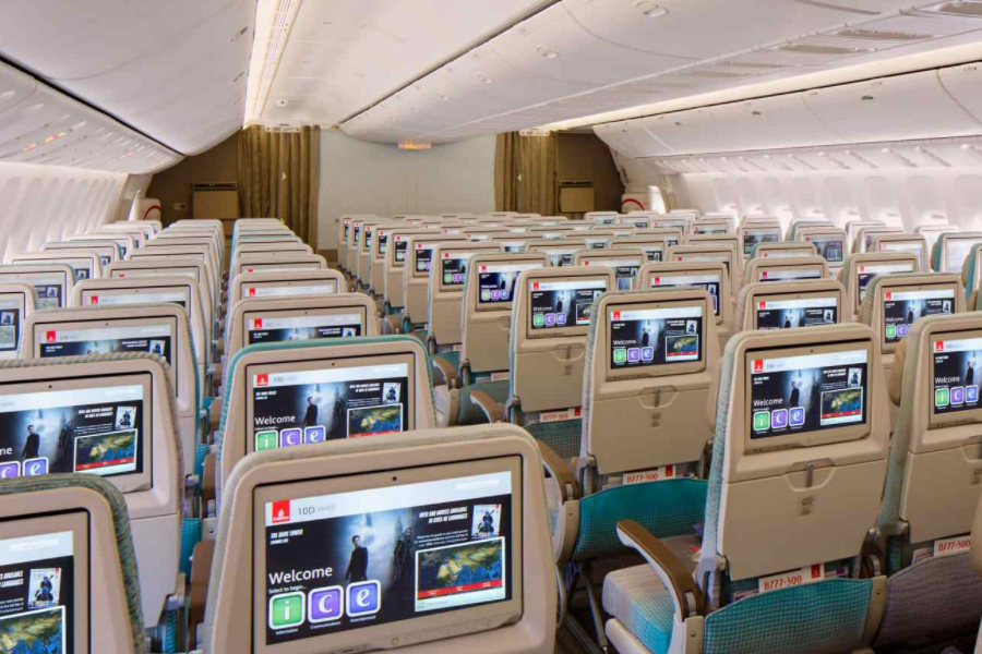 为什么飞机在起飞之前都会把头等舱的挂帘拉上呢空姐道出原由