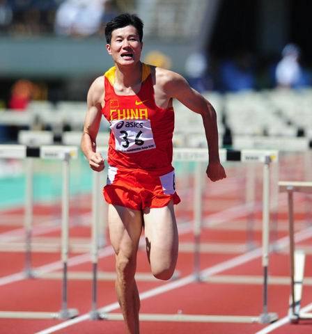 前跨栏名将史冬鹏做客《冠军连连麦》:谢文骏苏炳添都能冲奖牌_腾讯