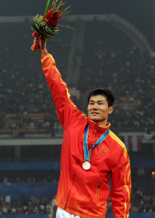 前跨67栏67名将史冬鹏做客《冠军连连麦》:谢文骏苏炳添都能冲