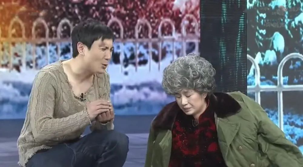 一位摔倒的老太太,讹上了做好事的郝建,让本正能量的事情变得那么令人