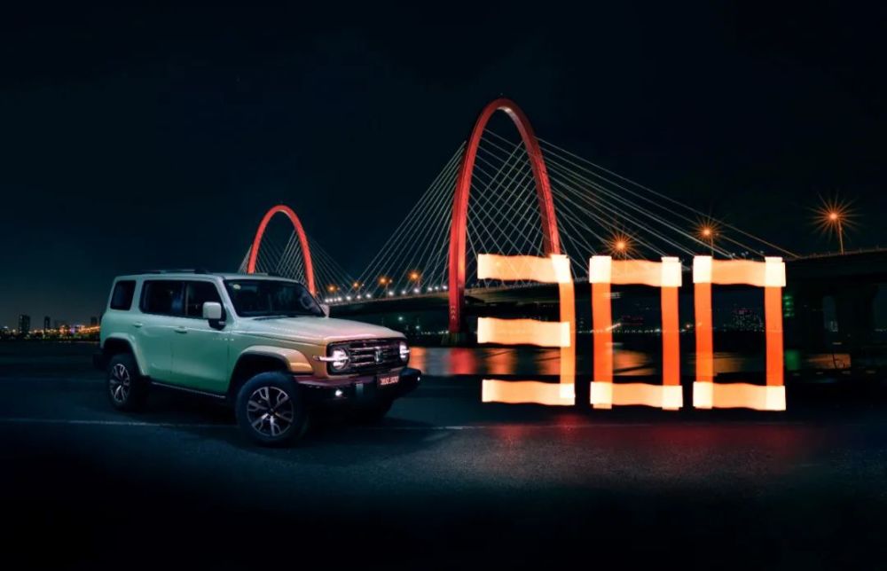 更适合都市的“精装坦克” 试驾坦克300城市版