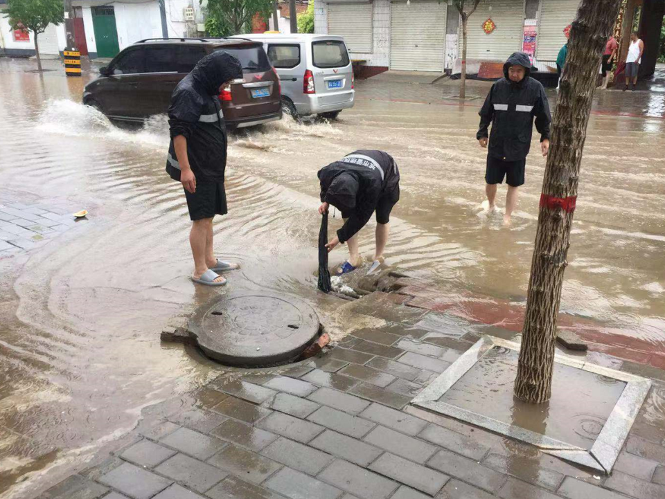 筑牢防线严阵以待邱县各级各部门全力做好防汛工作