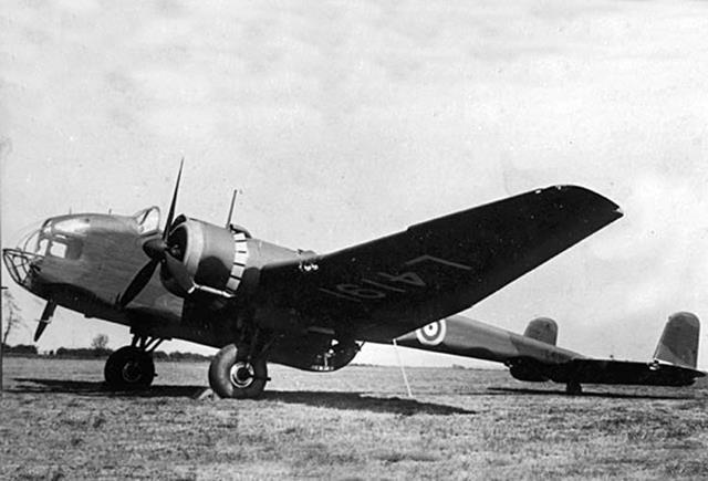 二战英国汉普顿轰炸机,苏军感叹这都是什么破烂玩意儿?_腾讯新闻