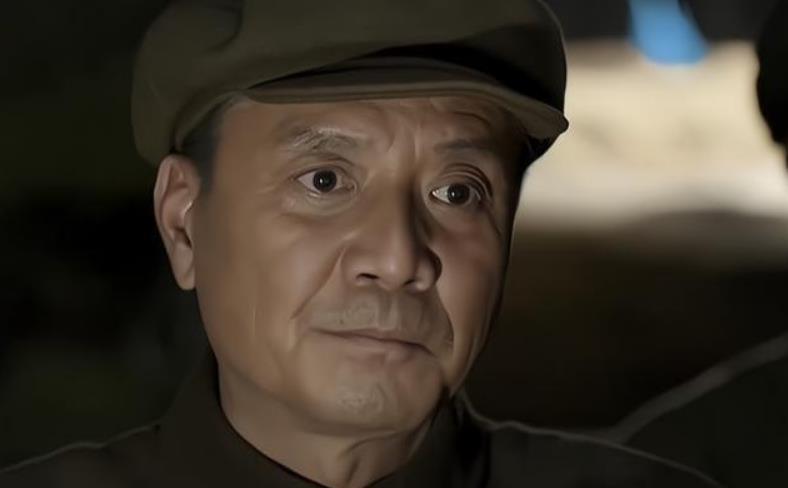 跨过鸭绿江中邓华为何说谷中蛟是败类其实他比败类更可恨