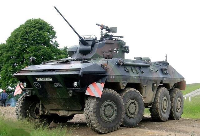 打不赢就逃跑的代表,西德山猫装甲侦察车,灵活但眼神不太好