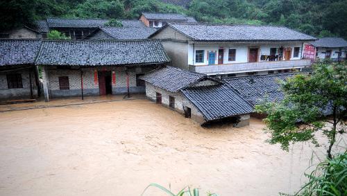 75年驻马店水库溃坝事件洪水直接淹没电线杆却很少有人知道
