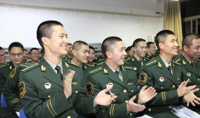 我国对于当兵有一套完整的规定和要求,并且按照要求每一年都会征新兵